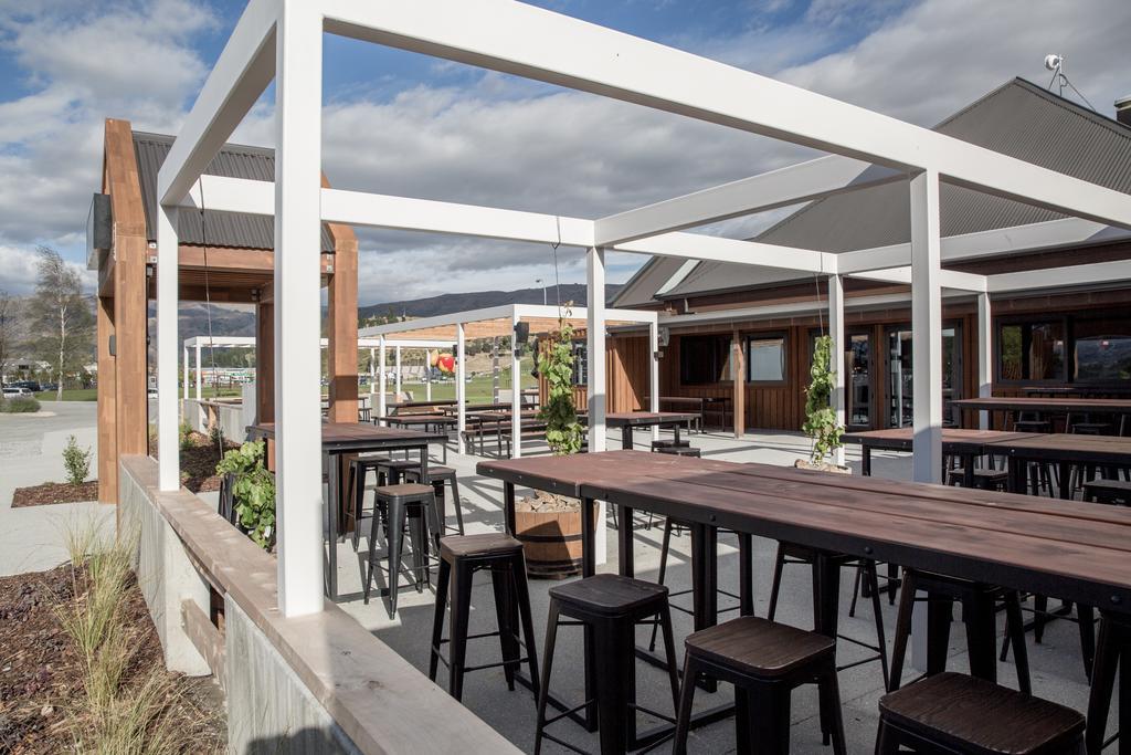The Harvest Hotel Cromwell Ngoại thất bức ảnh